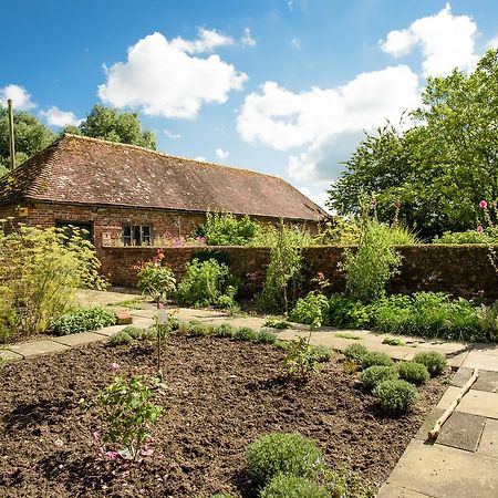 All Hallows Farmhouse Hotel Wimborne Saint Giles Buitenkant foto